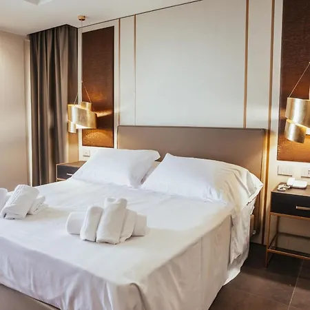 Palace 4*