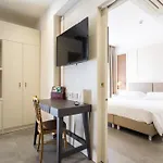 Palace 4*