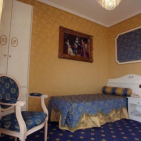 Palace Отель Катандзаро