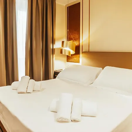 Palace 4*