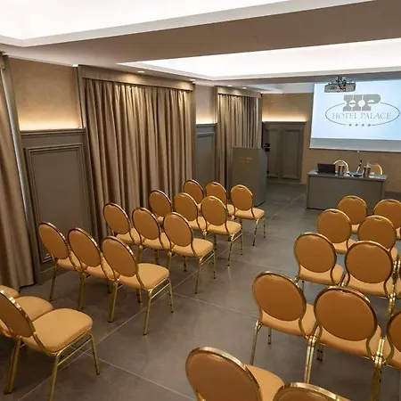 Ξενοδοχείο Palace 4*