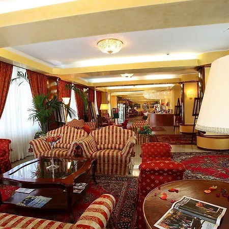 Отель Palace Катандзаро