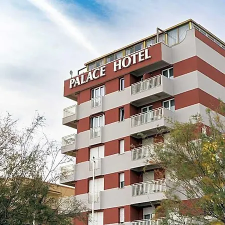 Palace Hotel