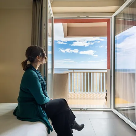 Palace Hotell 4*