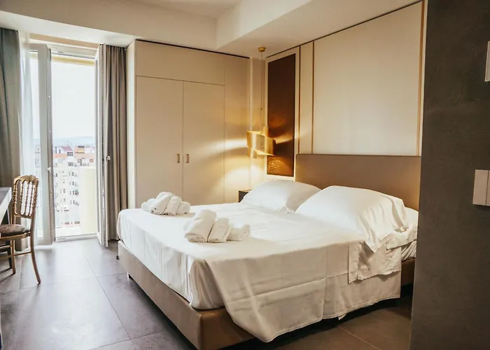 帕里斯酒店 卡坦扎罗