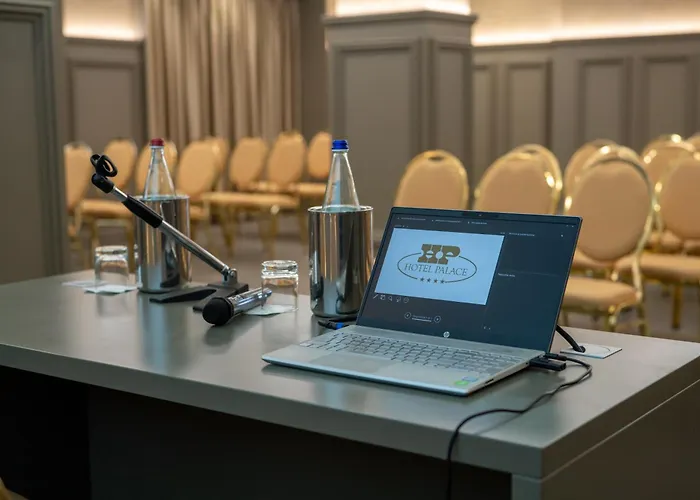 帕里斯酒店 酒店