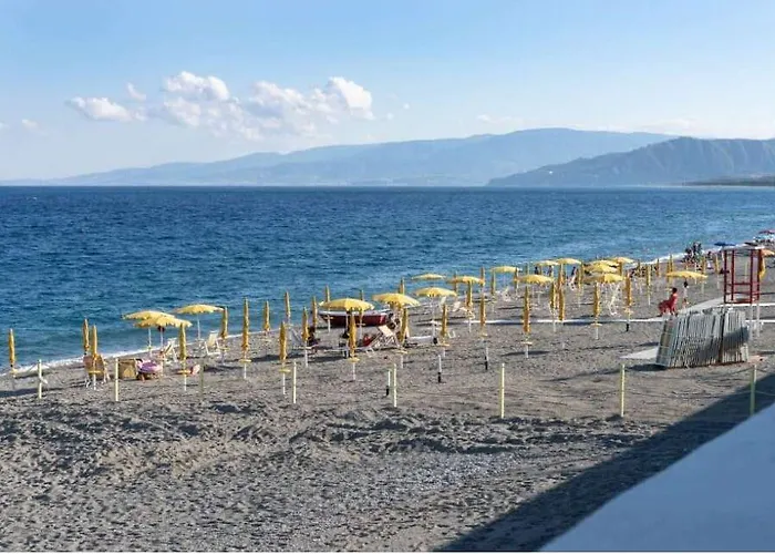 帕里斯酒店 卡坦扎罗